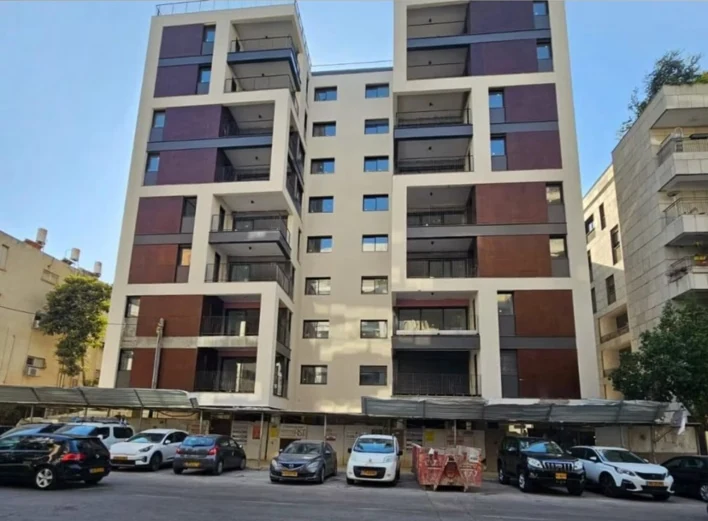 פרויקט רות 12, רמת גן